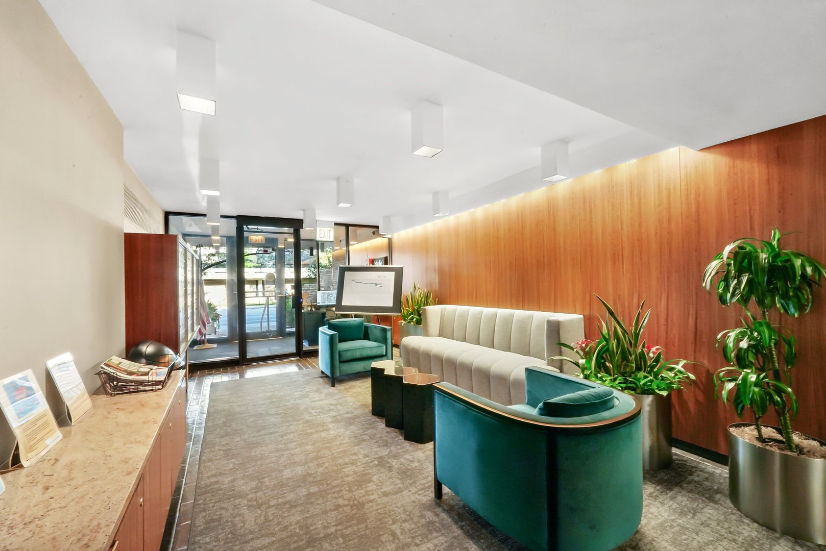 1555 N Sandburg Terrace Unit: 401K