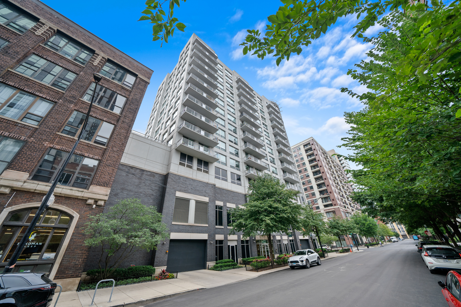 421 W Huron Street Unit: 1508