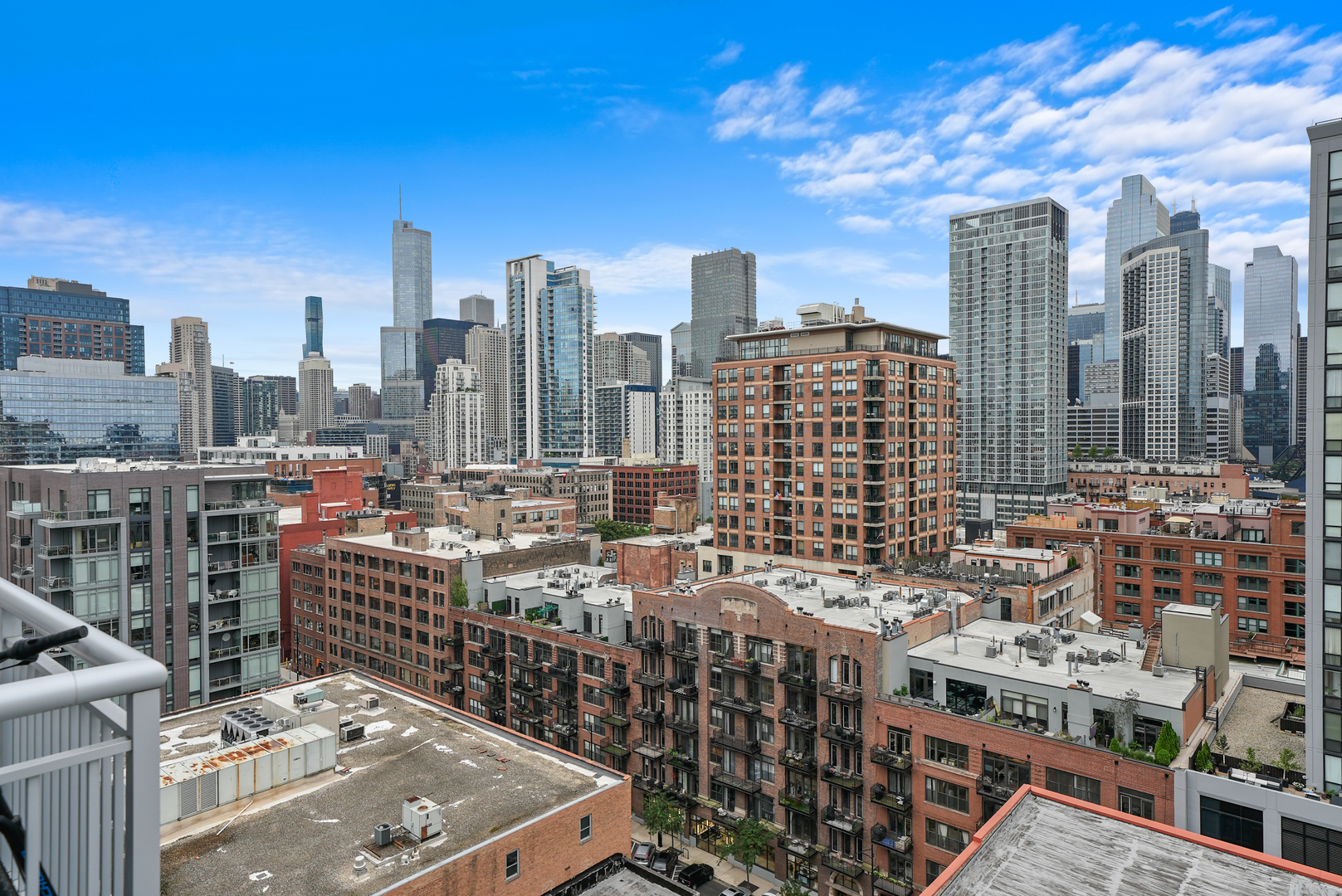 421 W Huron Street Unit: 1508