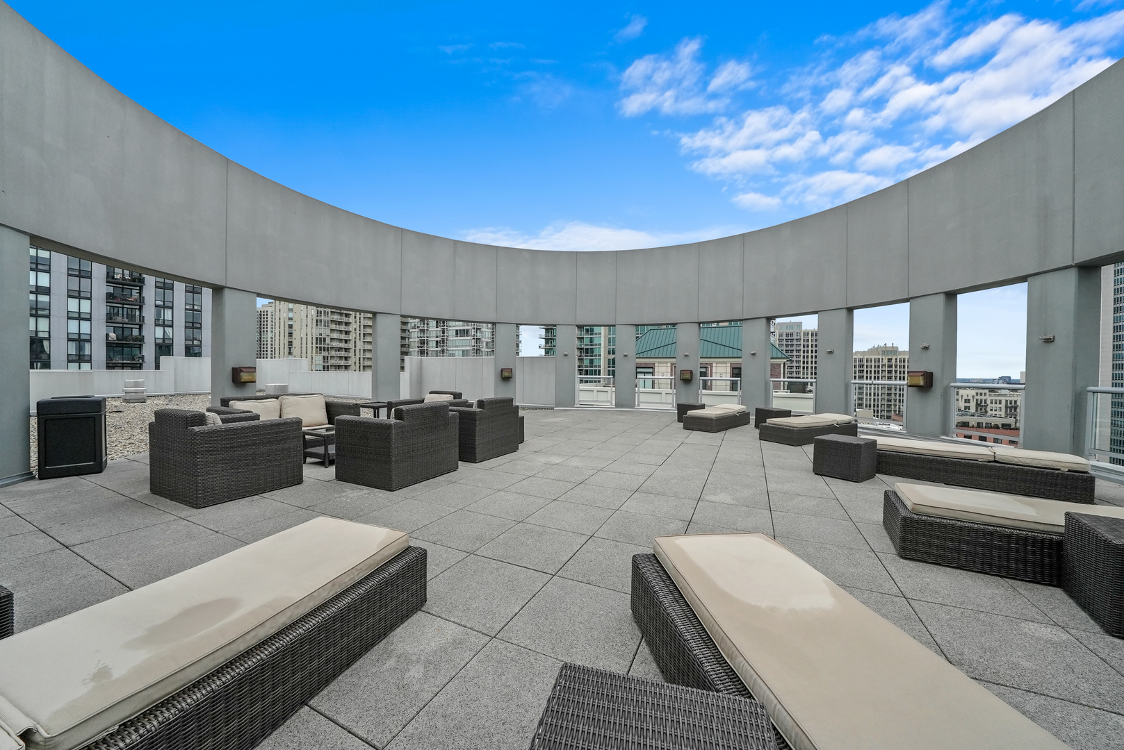 421 W Huron Street Unit: 1508
