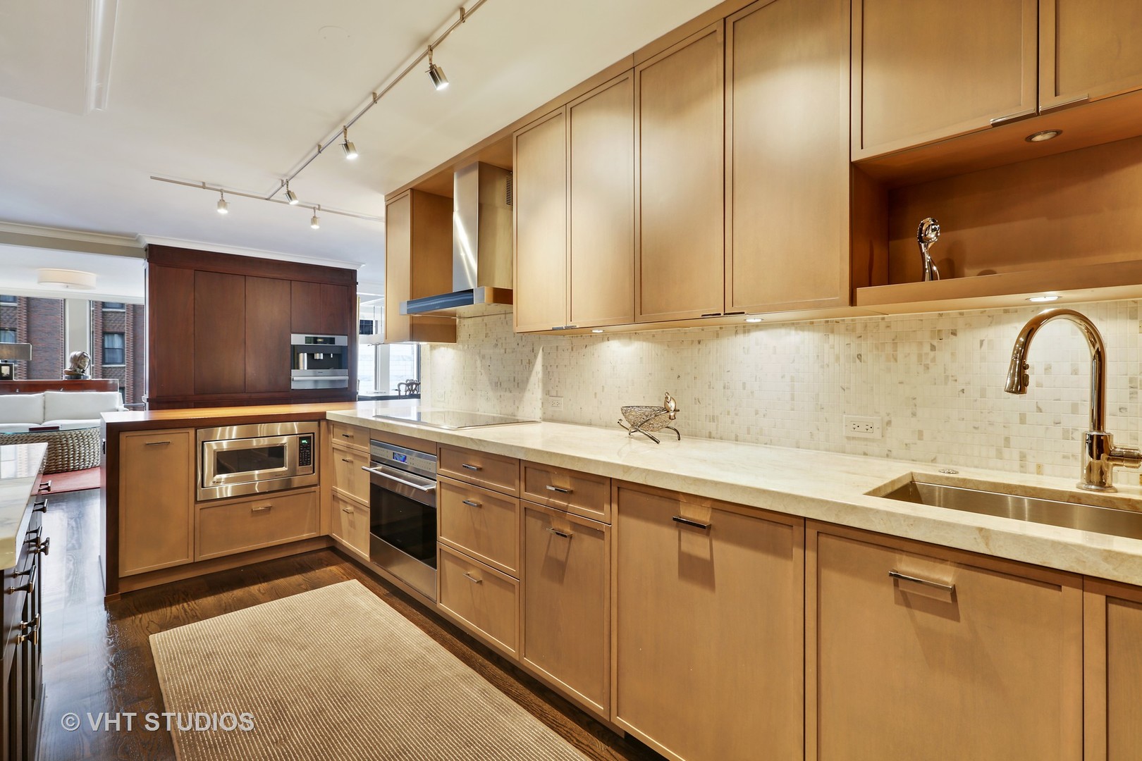 200 E DELAWARE Place Unit: 10F