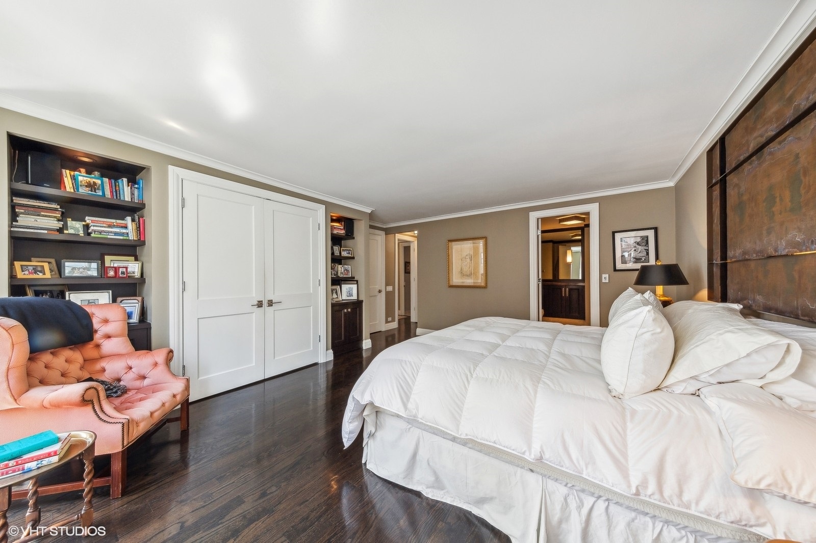 200 E DELAWARE Place Unit: 10F