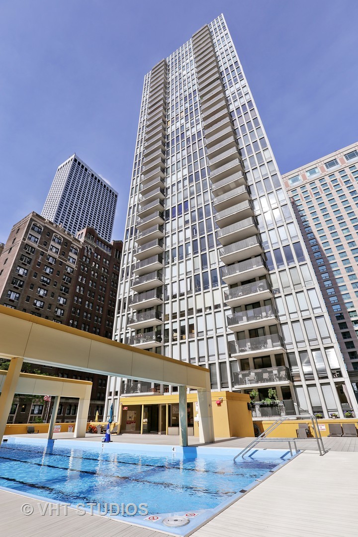 200 E DELAWARE Place Unit: 10F