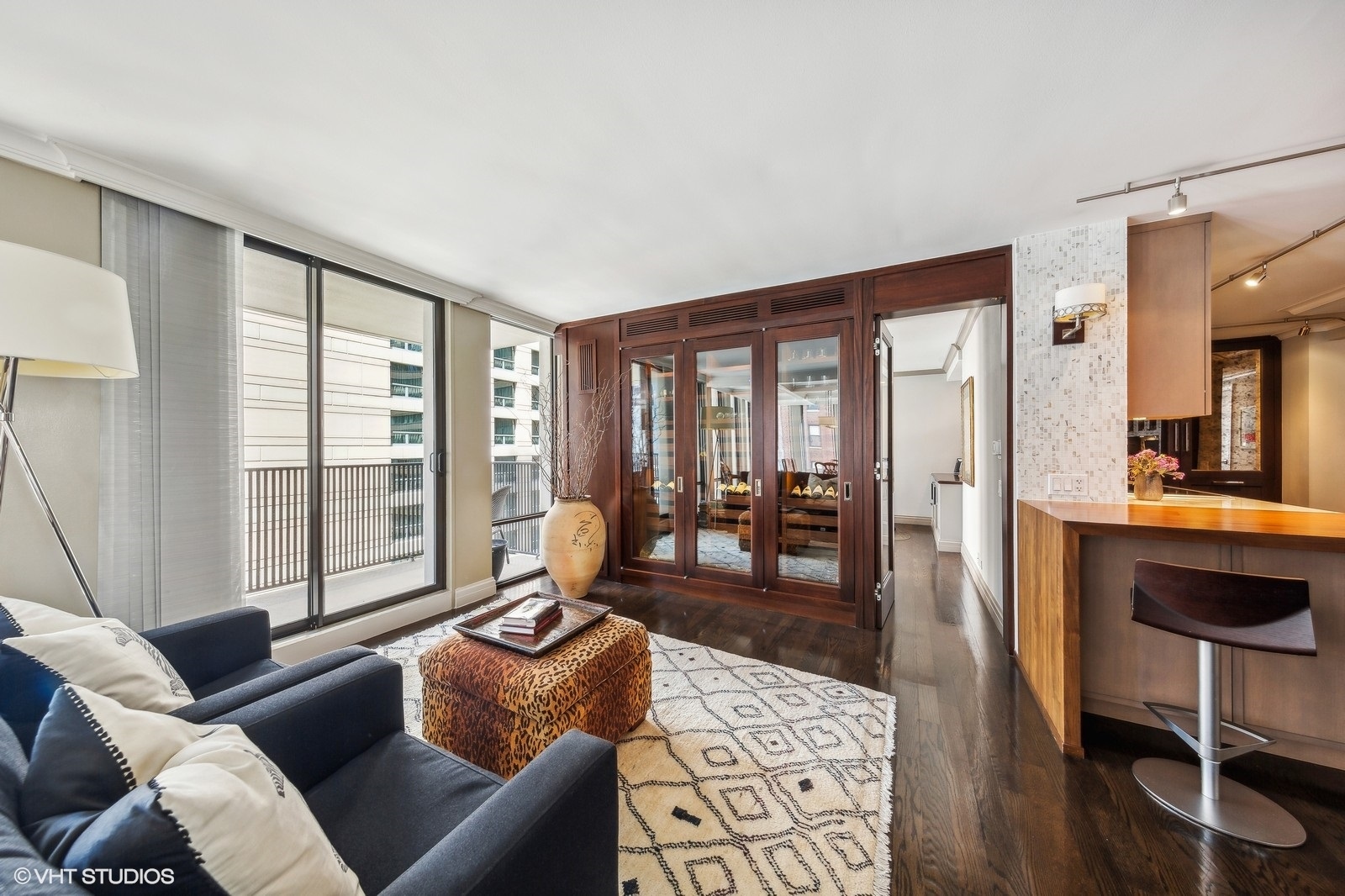 200 E DELAWARE Place Unit: 10F