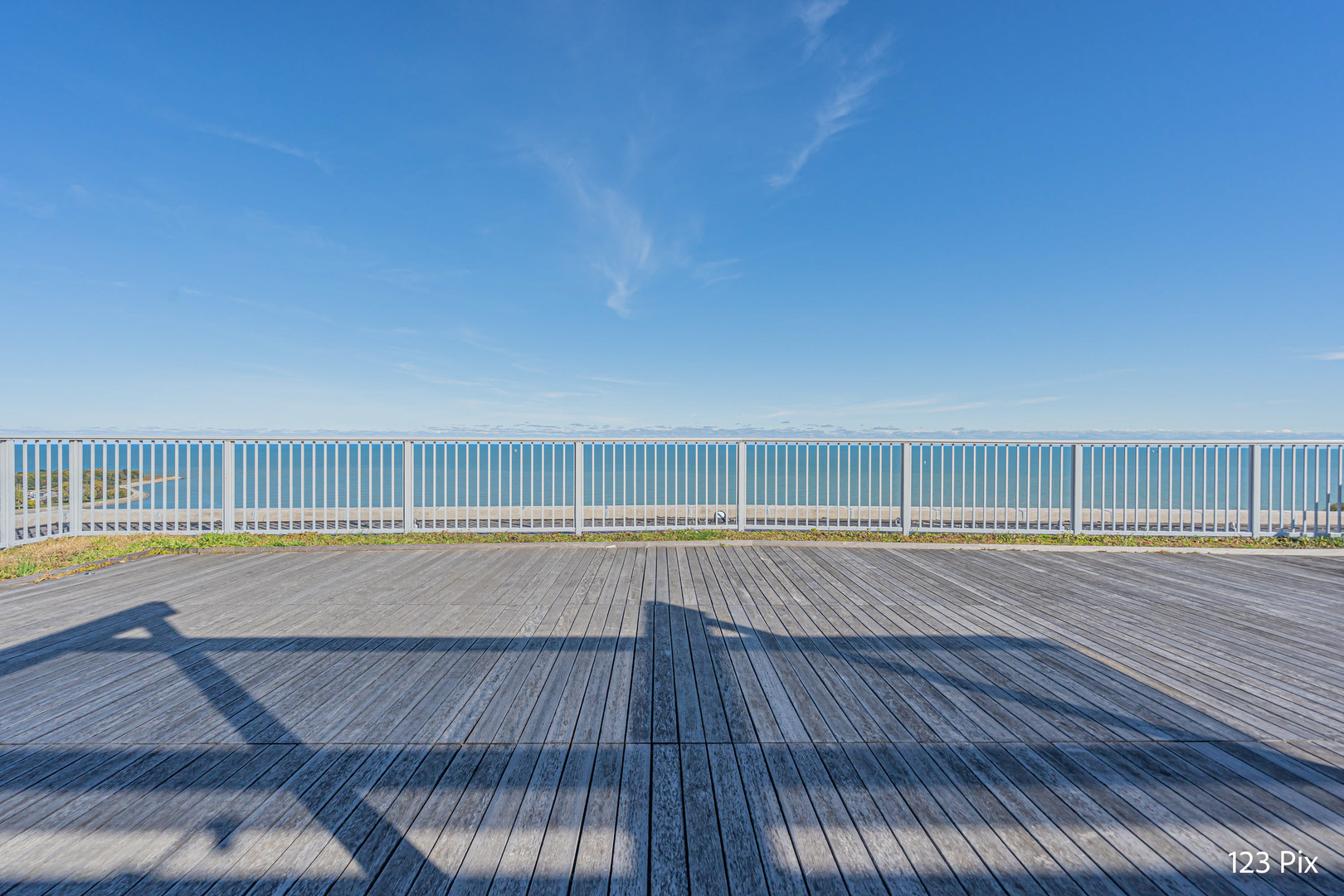 3900 N Lake Shore Drive Unit: 6J