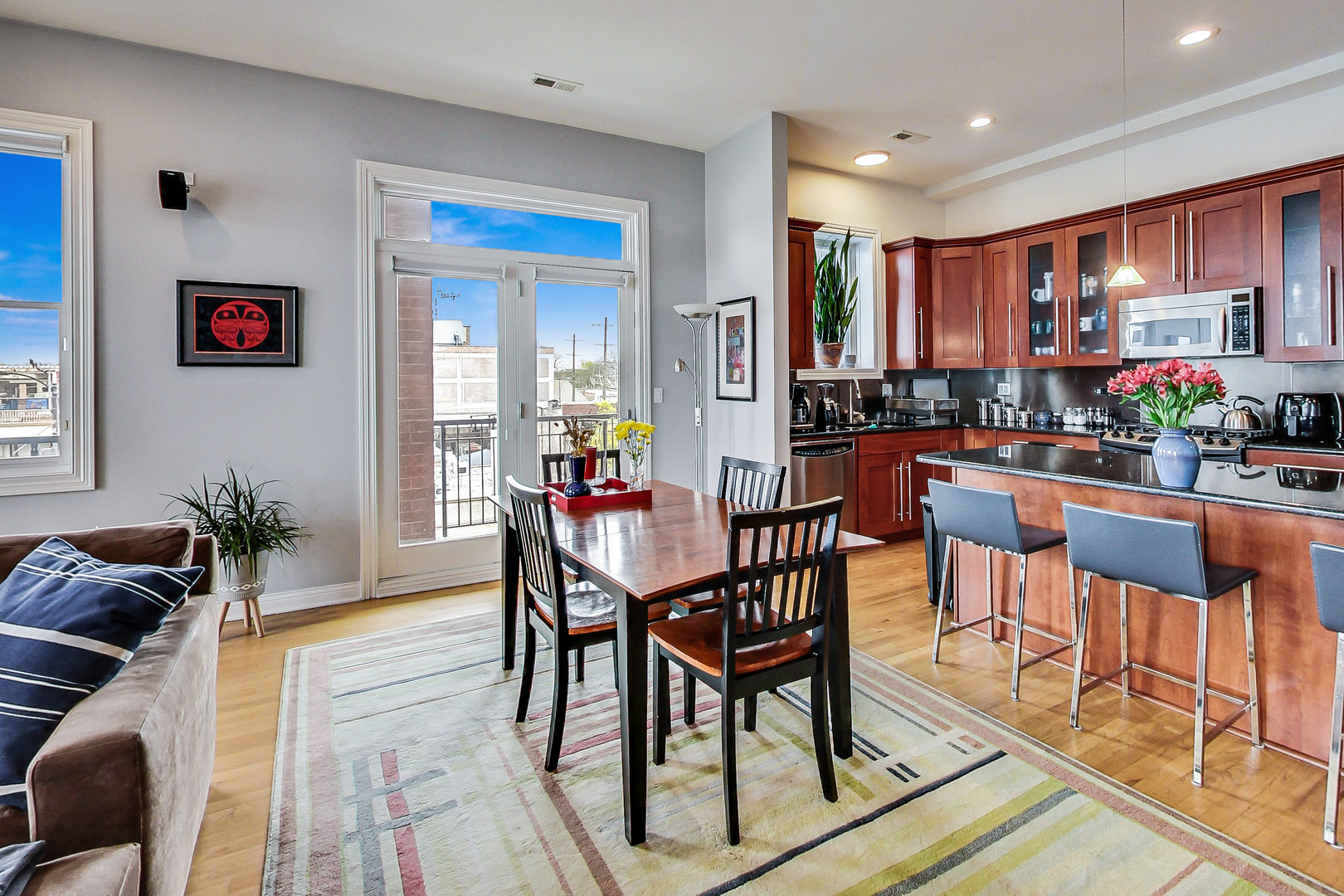 4700 N Western Avenue Unit: 3A