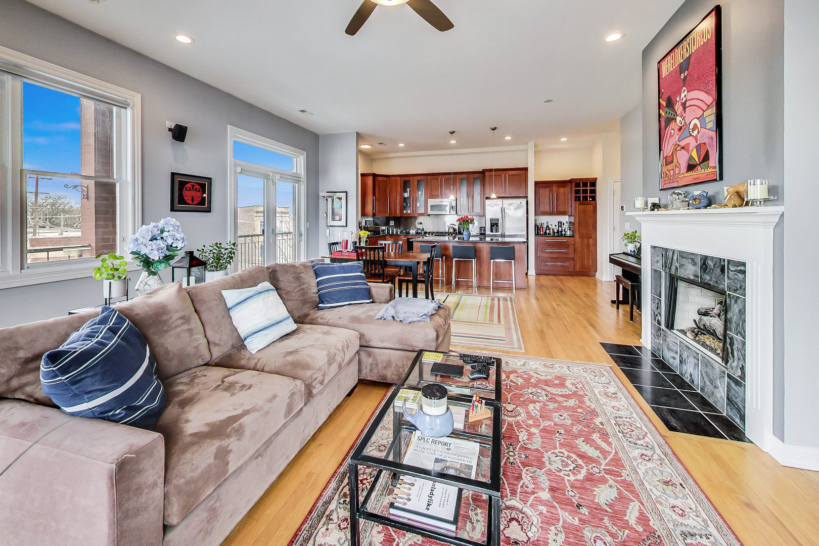 4700 N Western Avenue Unit: 3A