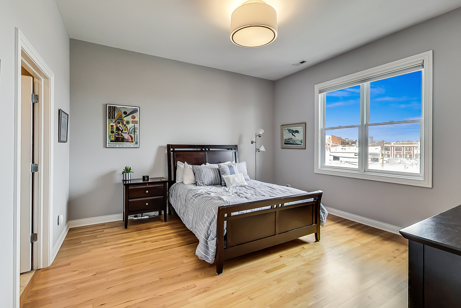 4700 N Western Avenue Unit: 3A