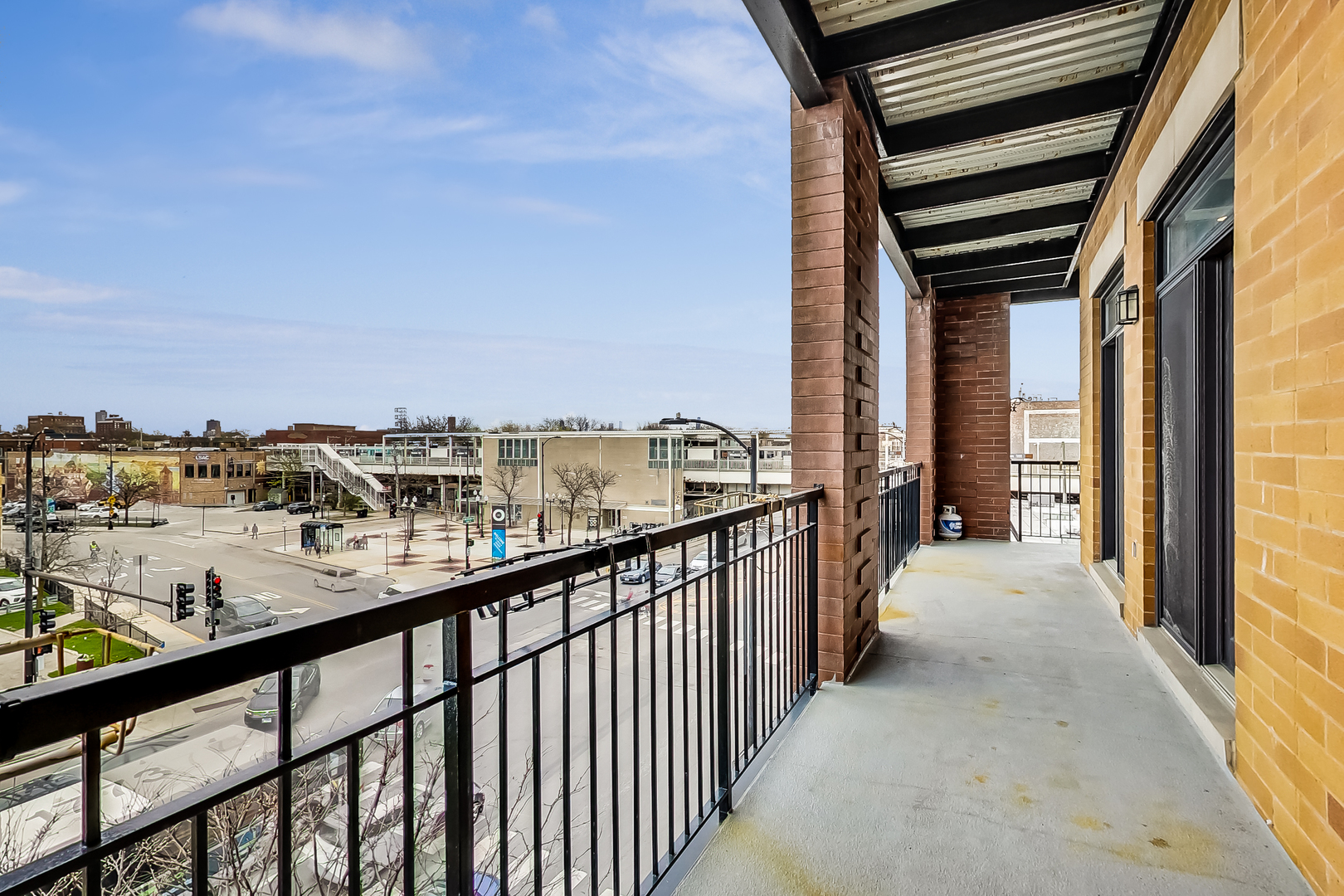 4700 N Western Avenue Unit: 3A