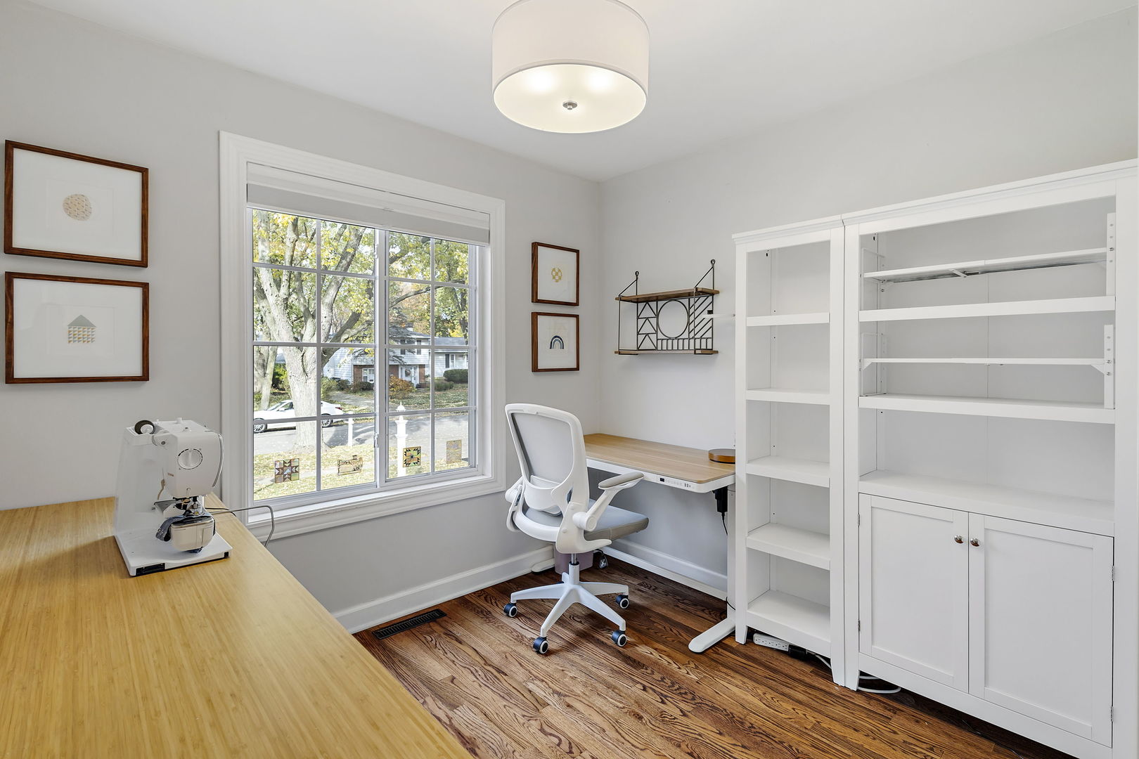 30W273 Claymore Lane