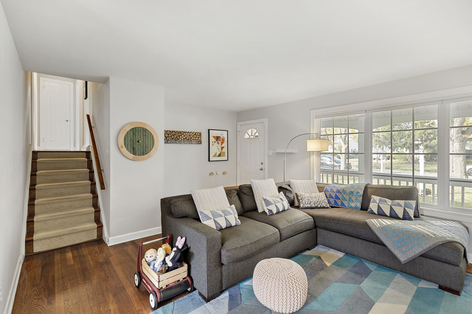 30W273 Claymore Lane