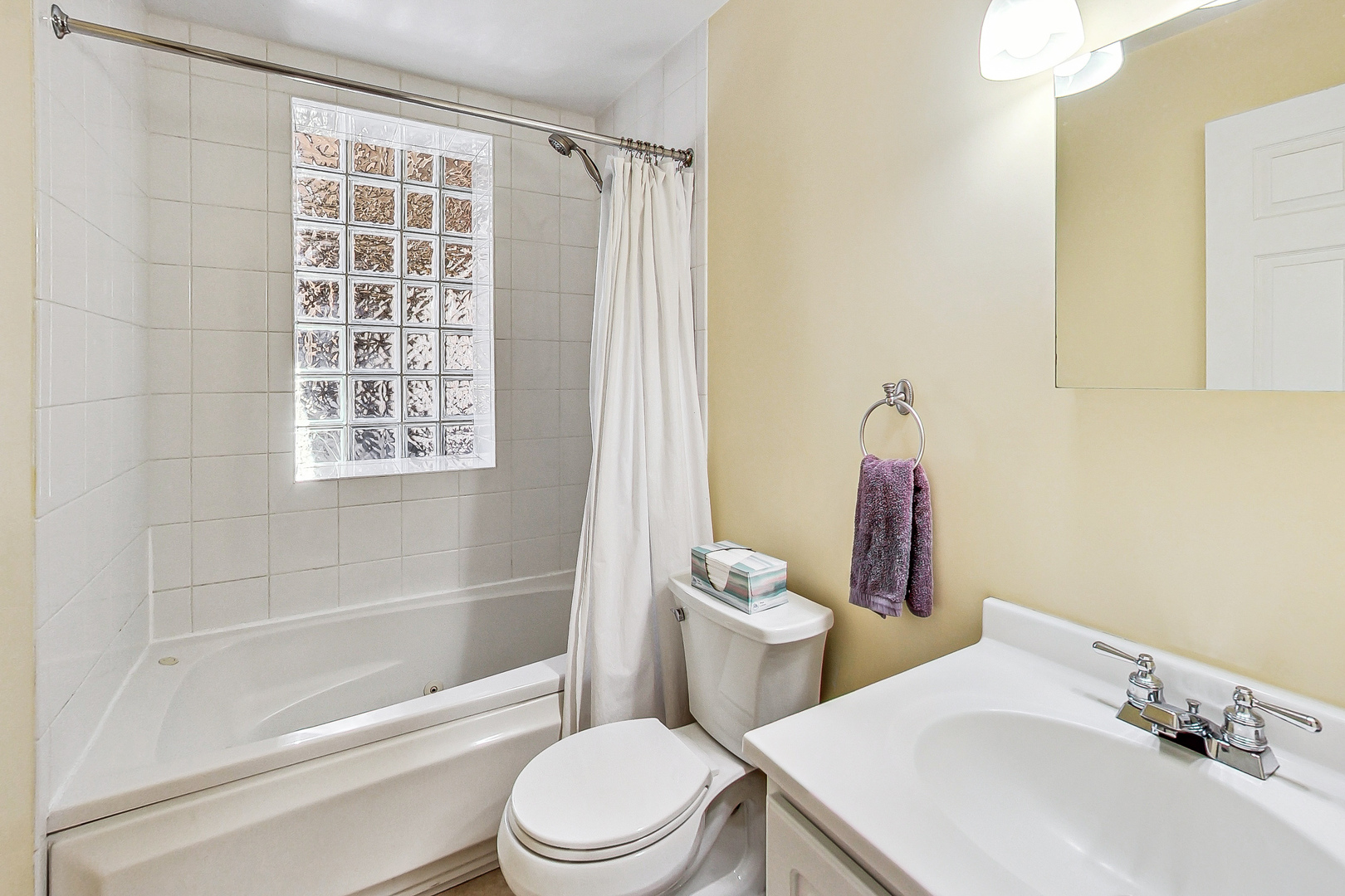 4309 N TROY Street Unit: 1