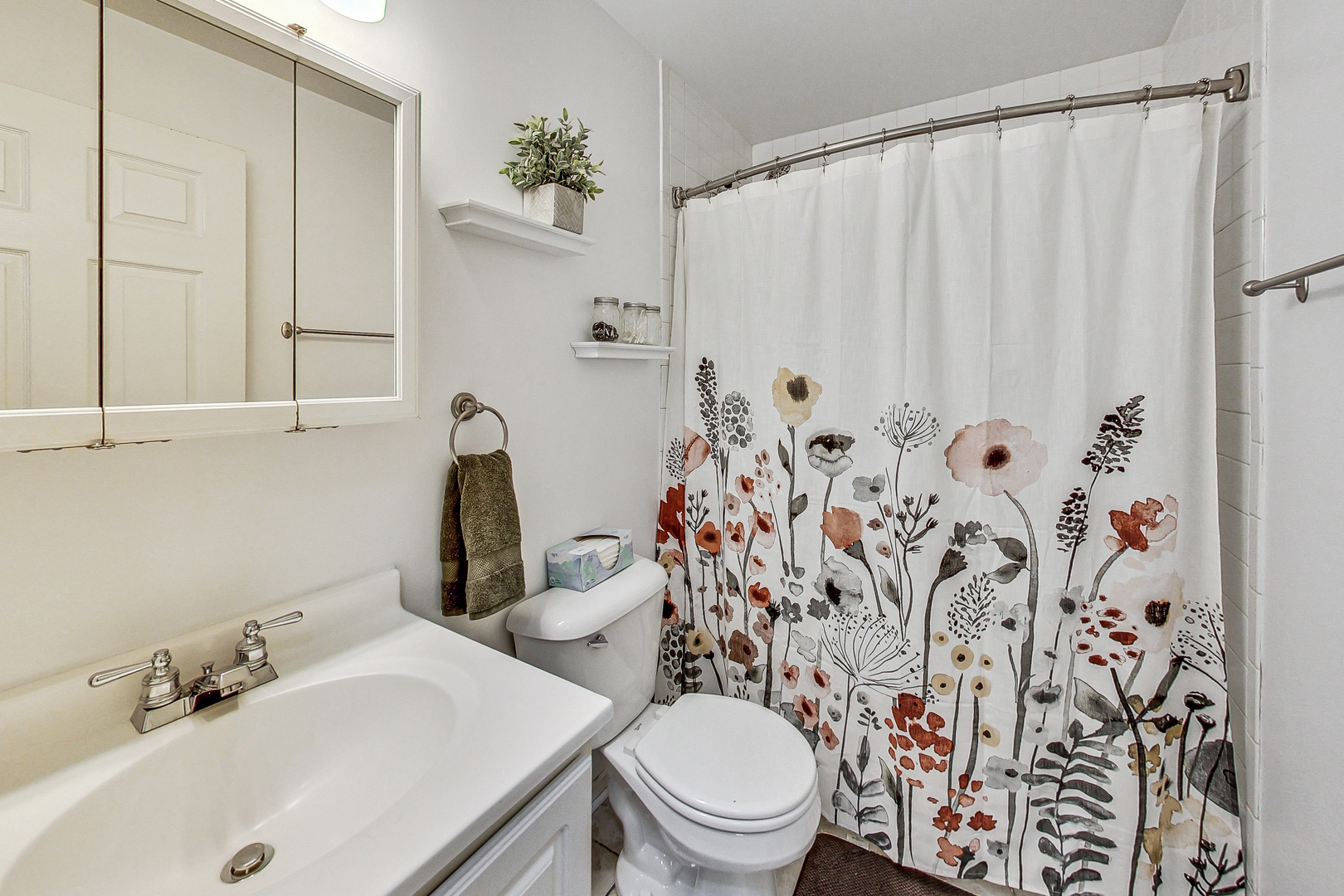 4309 N TROY Street Unit: 1