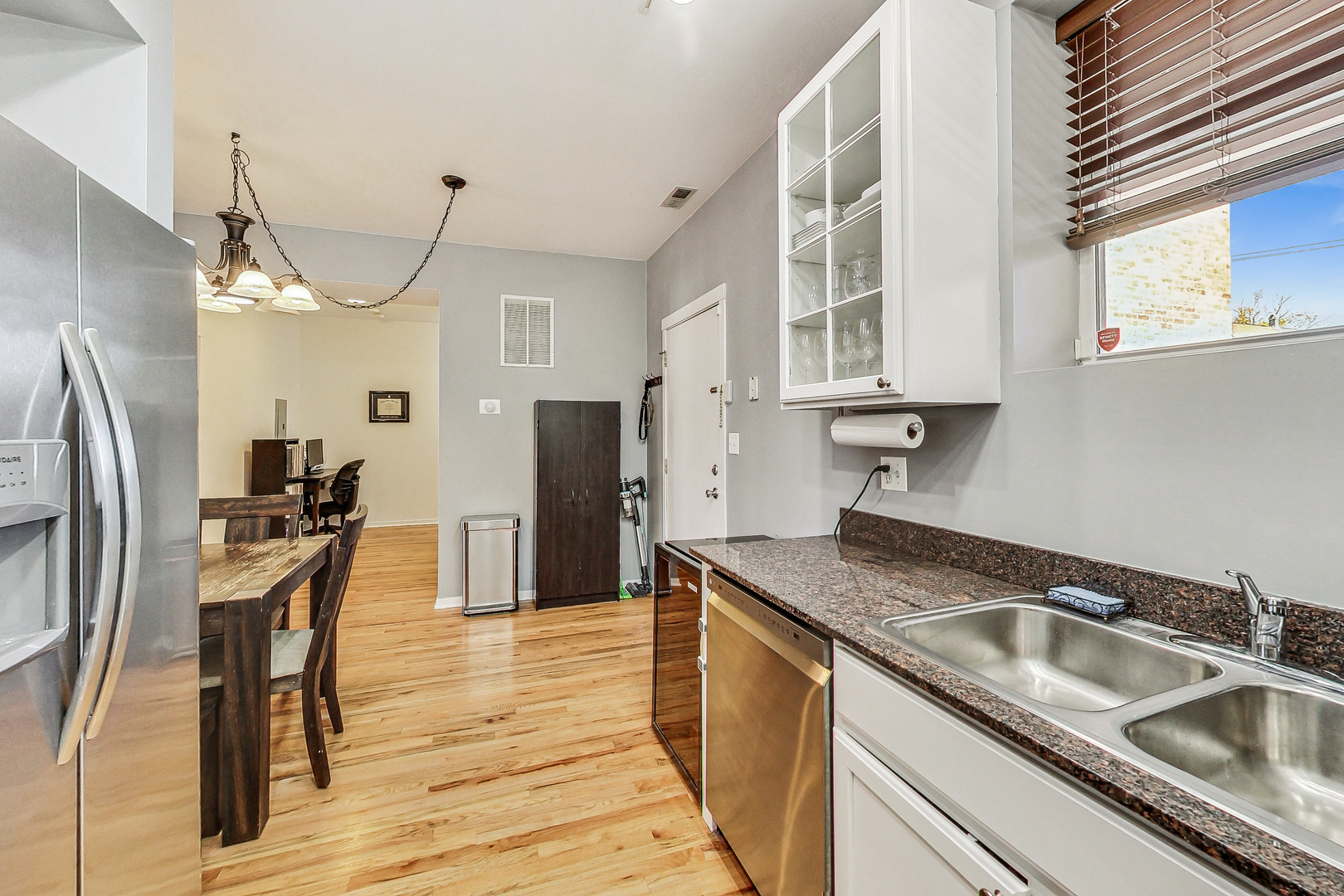 4309 N TROY Street Unit: 1