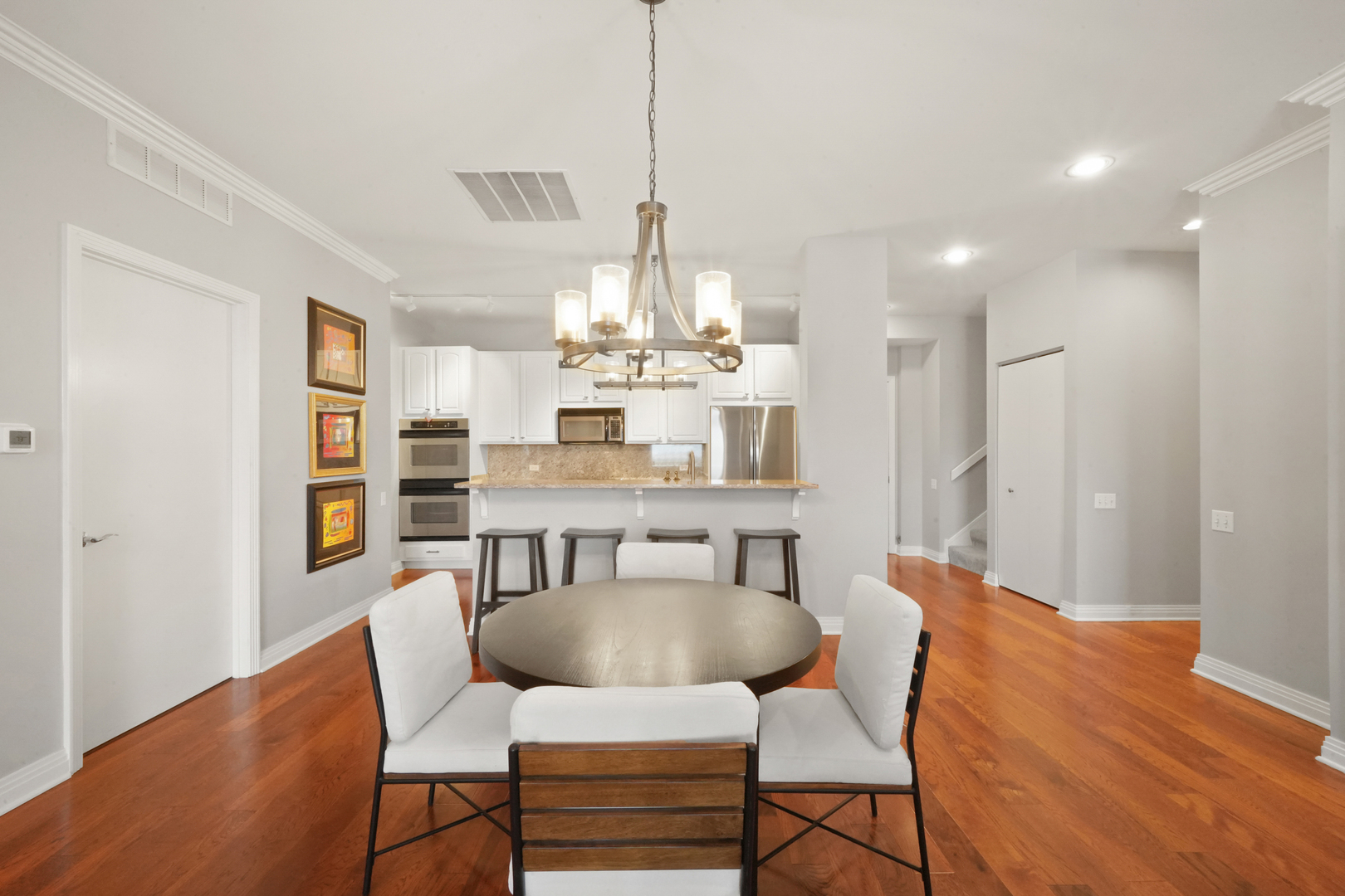 950 W Huron Street Unit: 602