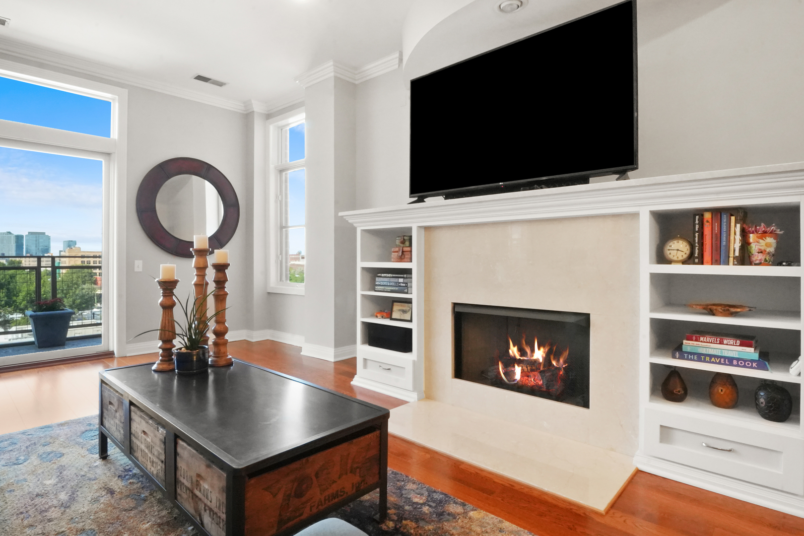 950 W Huron Street Unit: 602