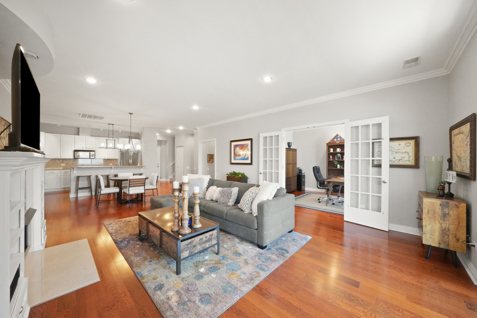 950 W Huron Street Unit: 602