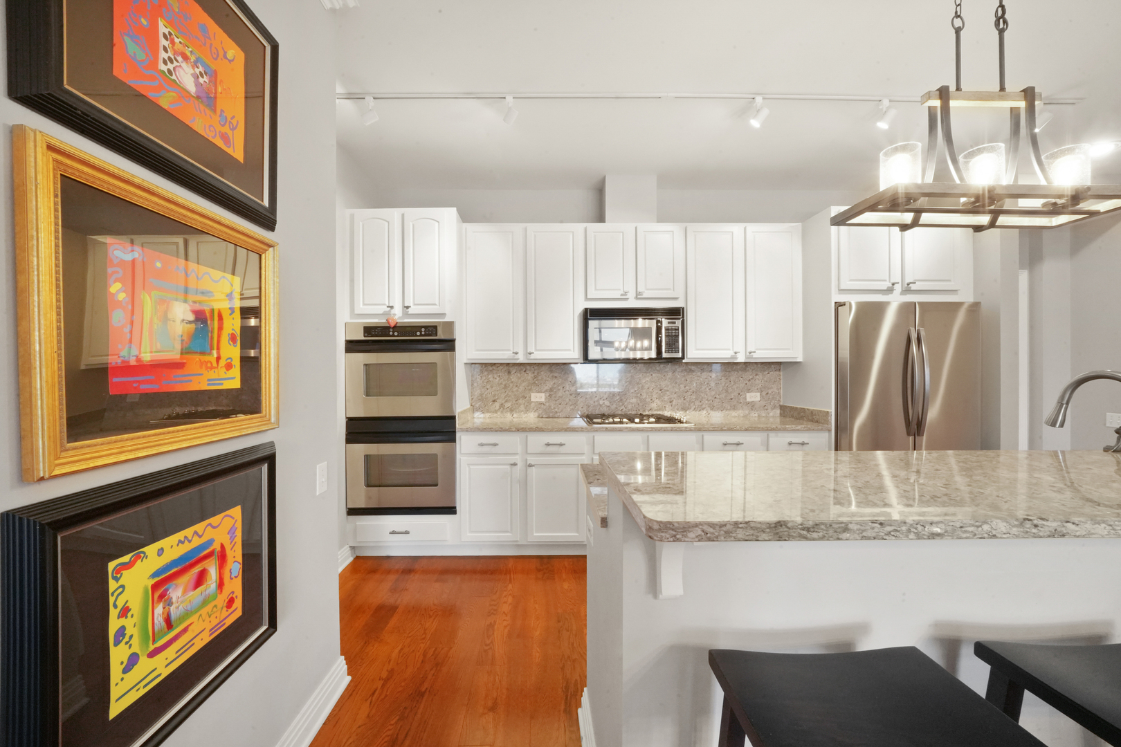 950 W Huron Street Unit: 602