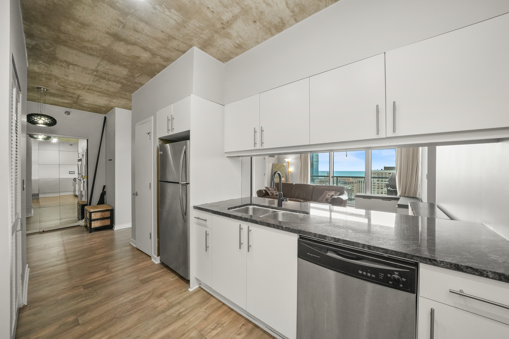 611 S Wells Street Unit: 2809