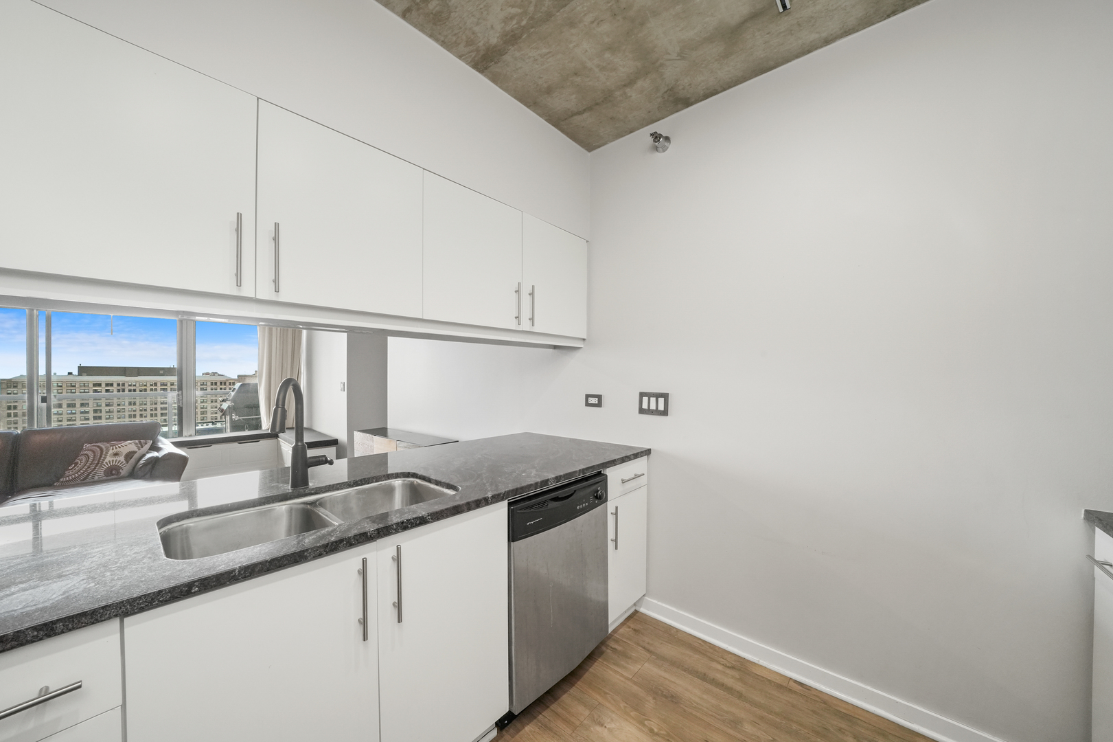 611 S Wells Street Unit: 2809