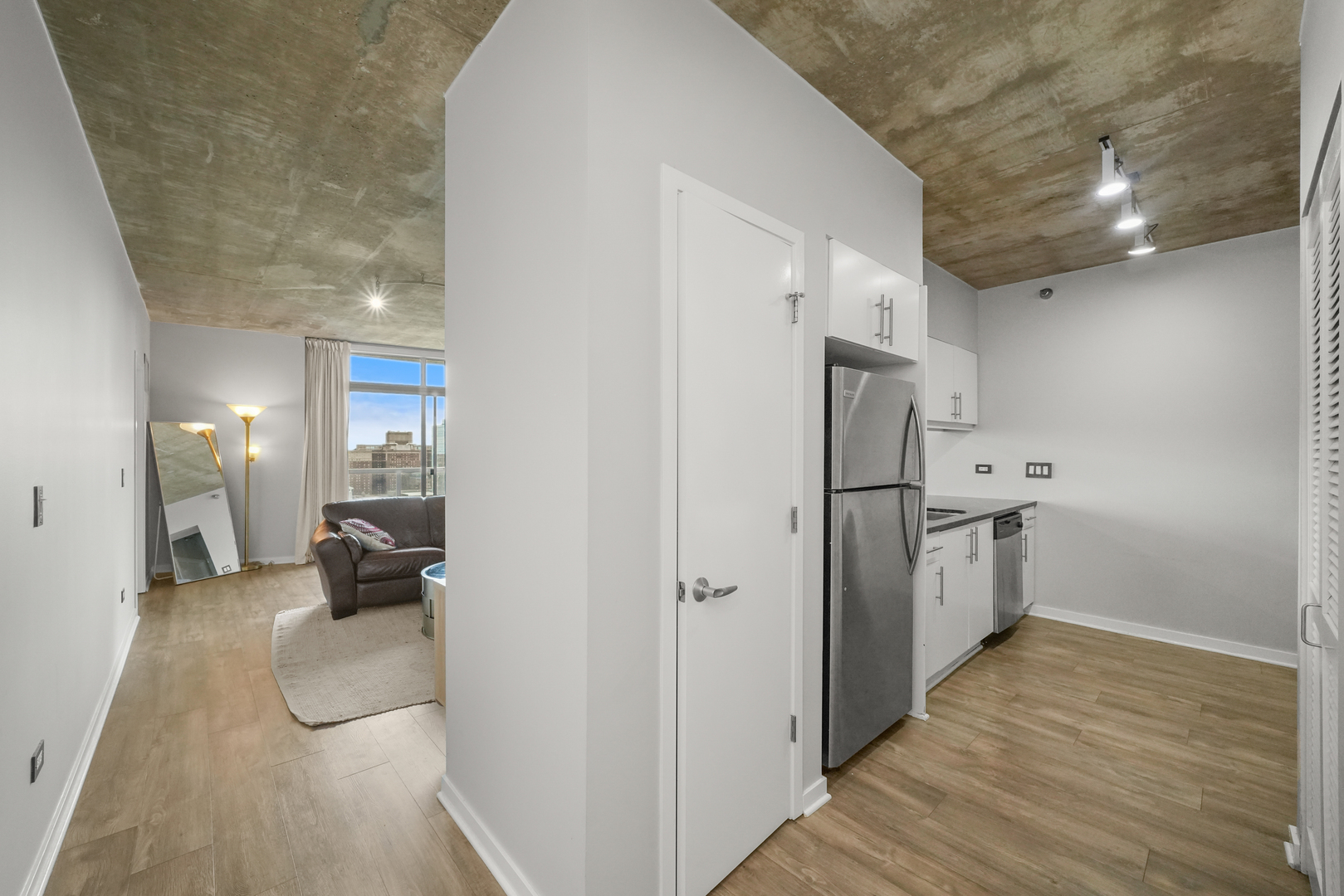 611 S Wells Street Unit: 2809