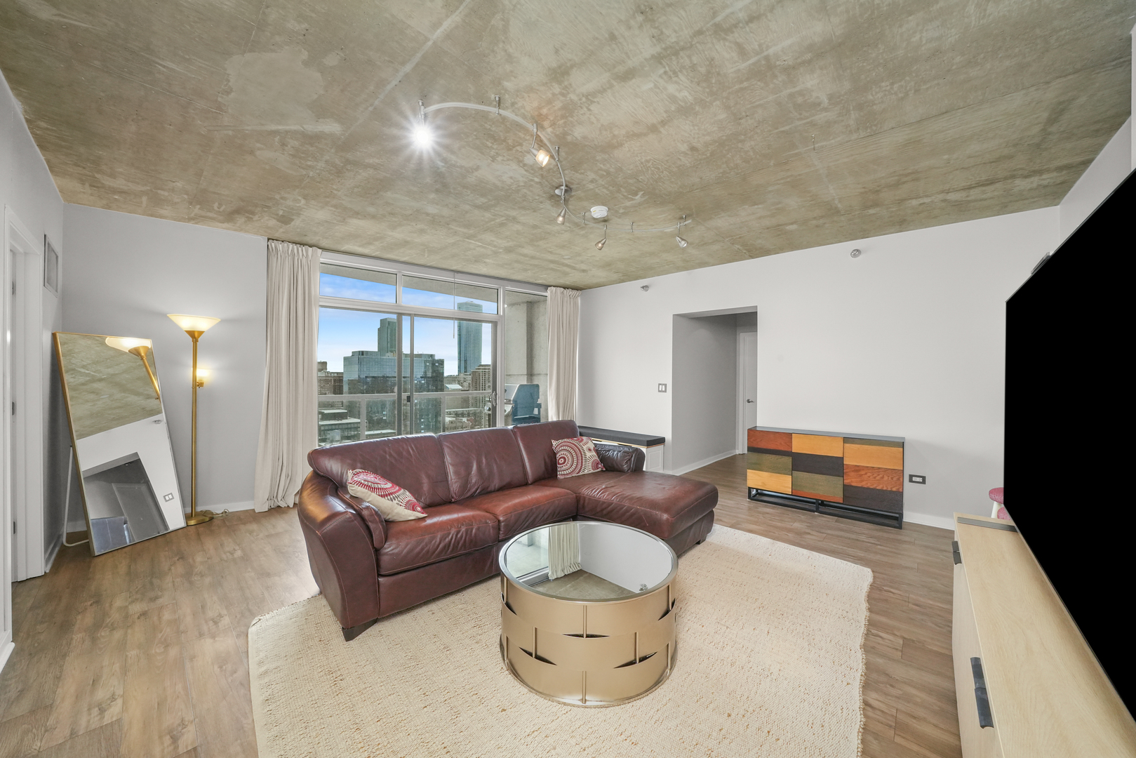 611 S Wells Street Unit: 2809