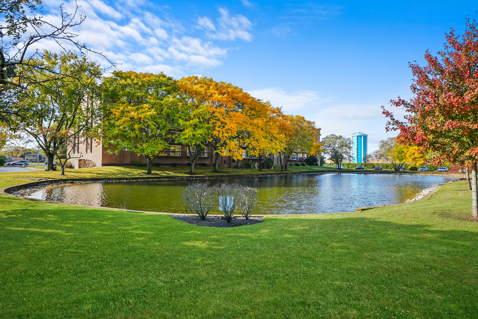 8100 W Foster Lane Unit: 403