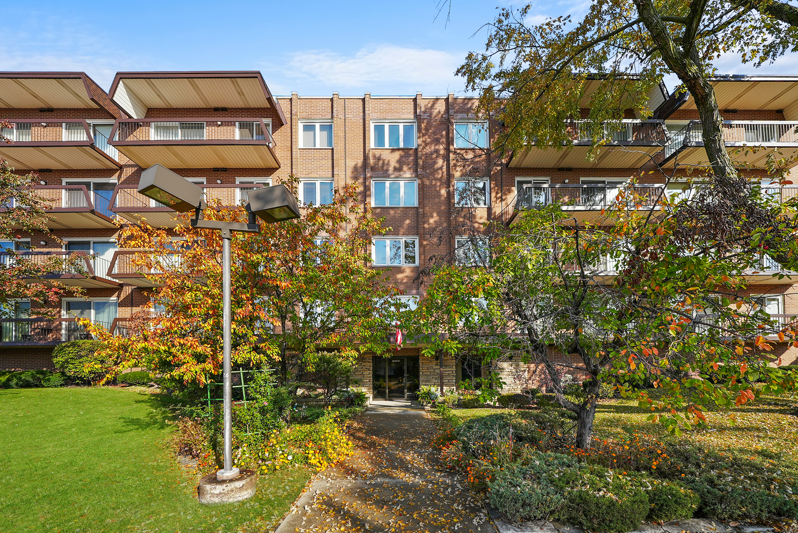 8100 W Foster Lane Unit: 403