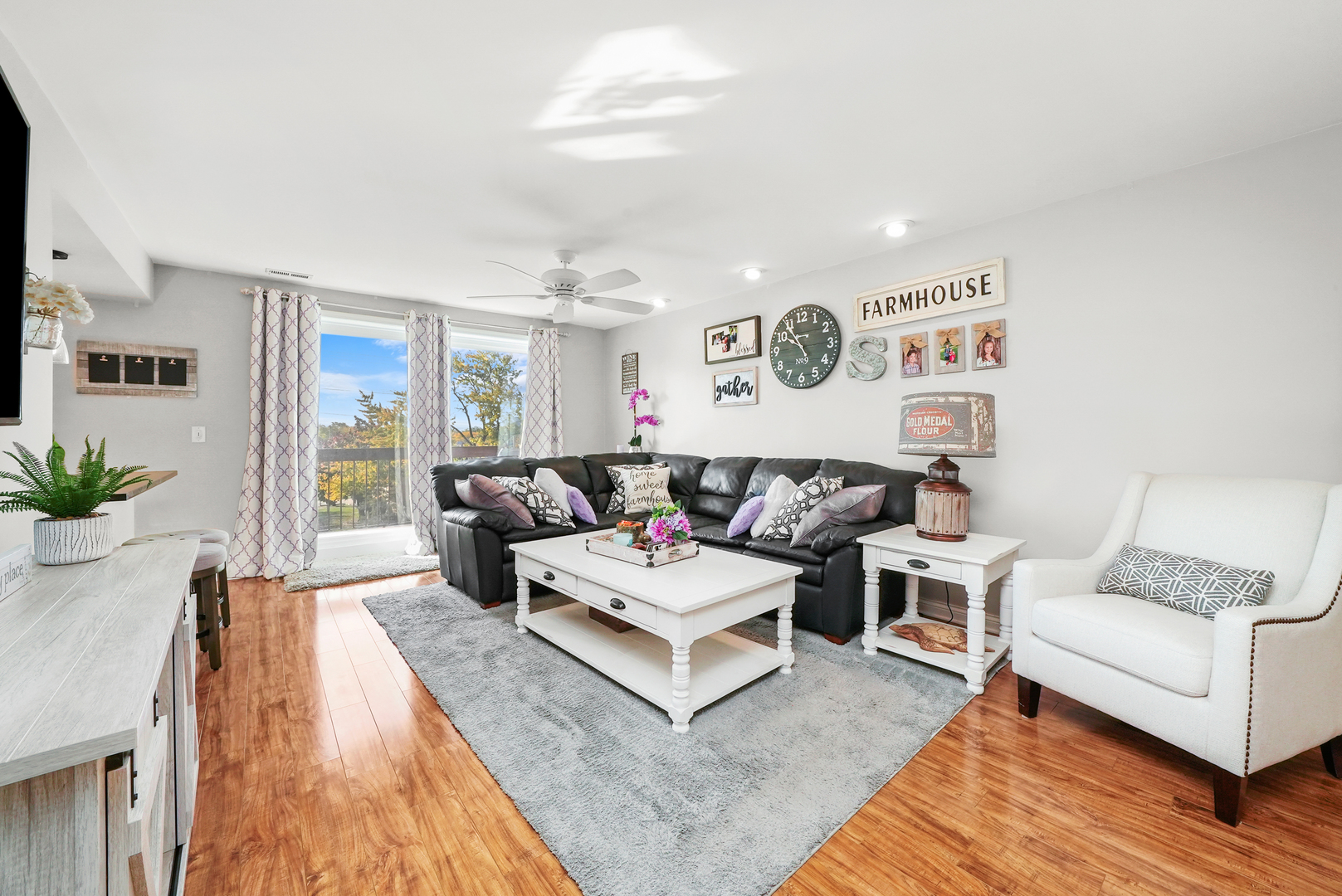 8100 W Foster Lane Unit: 403