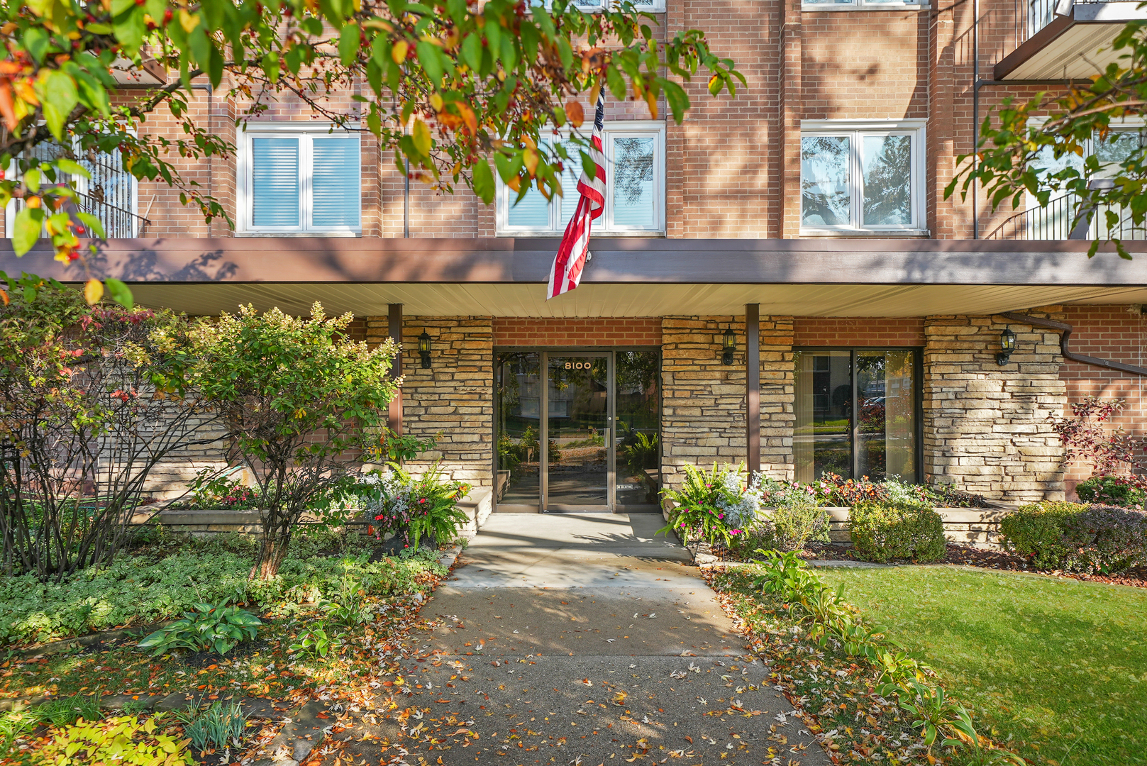 8100 W Foster Lane Unit: 403