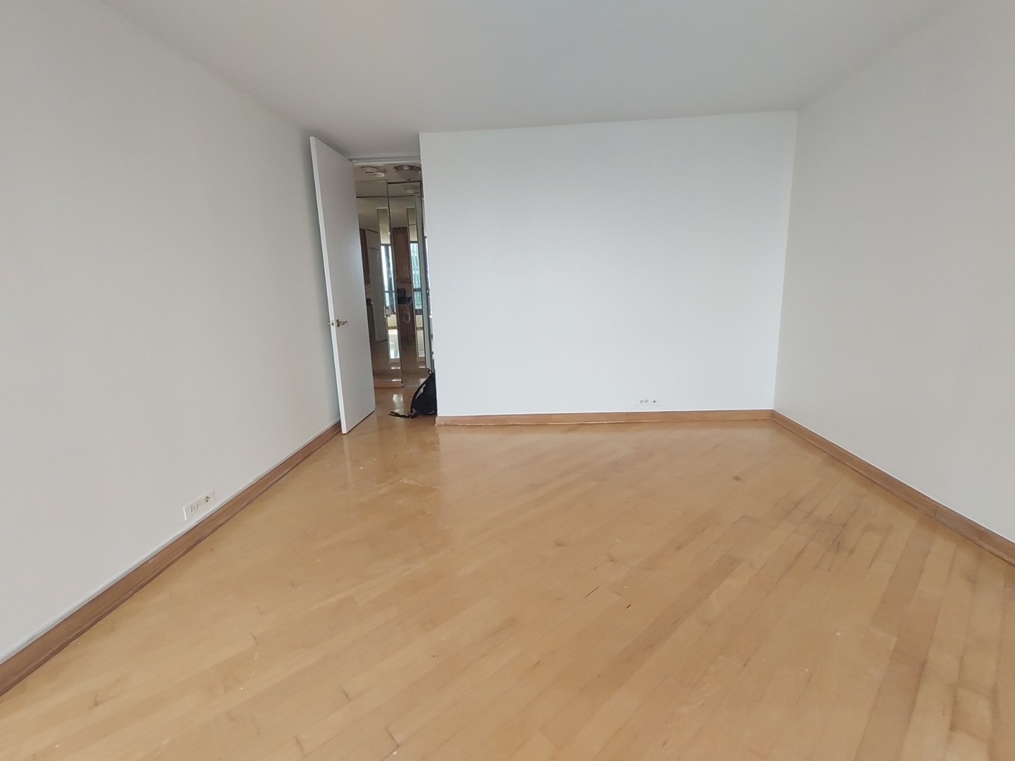 405 N WABASH Avenue Unit: 4808