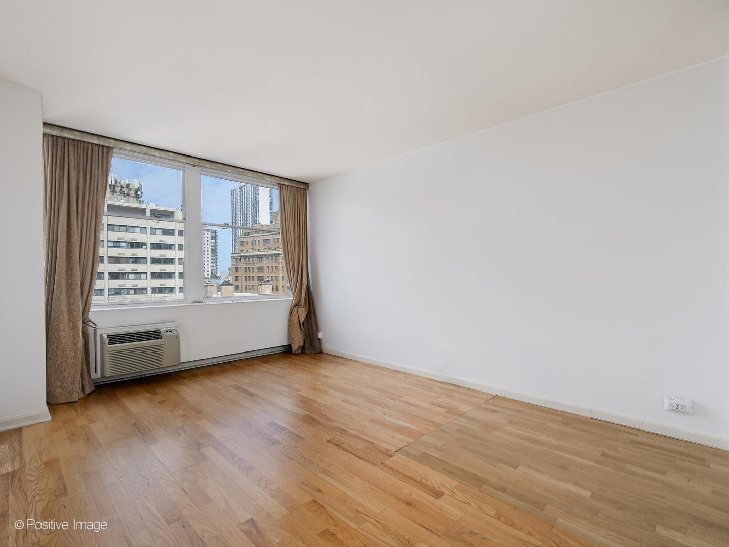 30 E Elm Street Unit: 14D