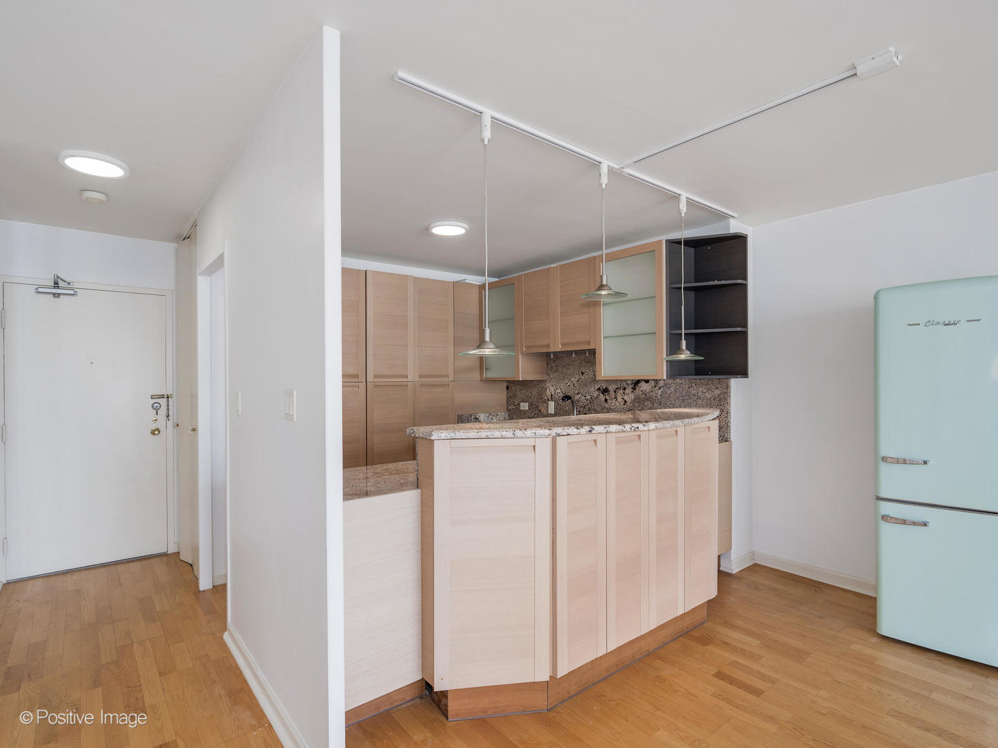 30 E Elm Street Unit: 14D