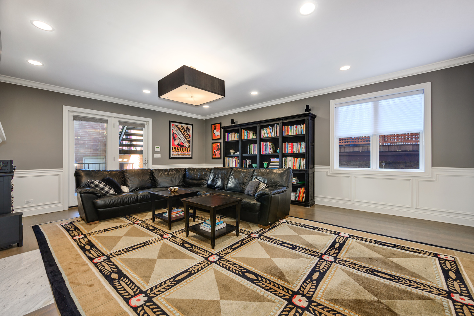 910 W Fullerton Avenue Unit: 1