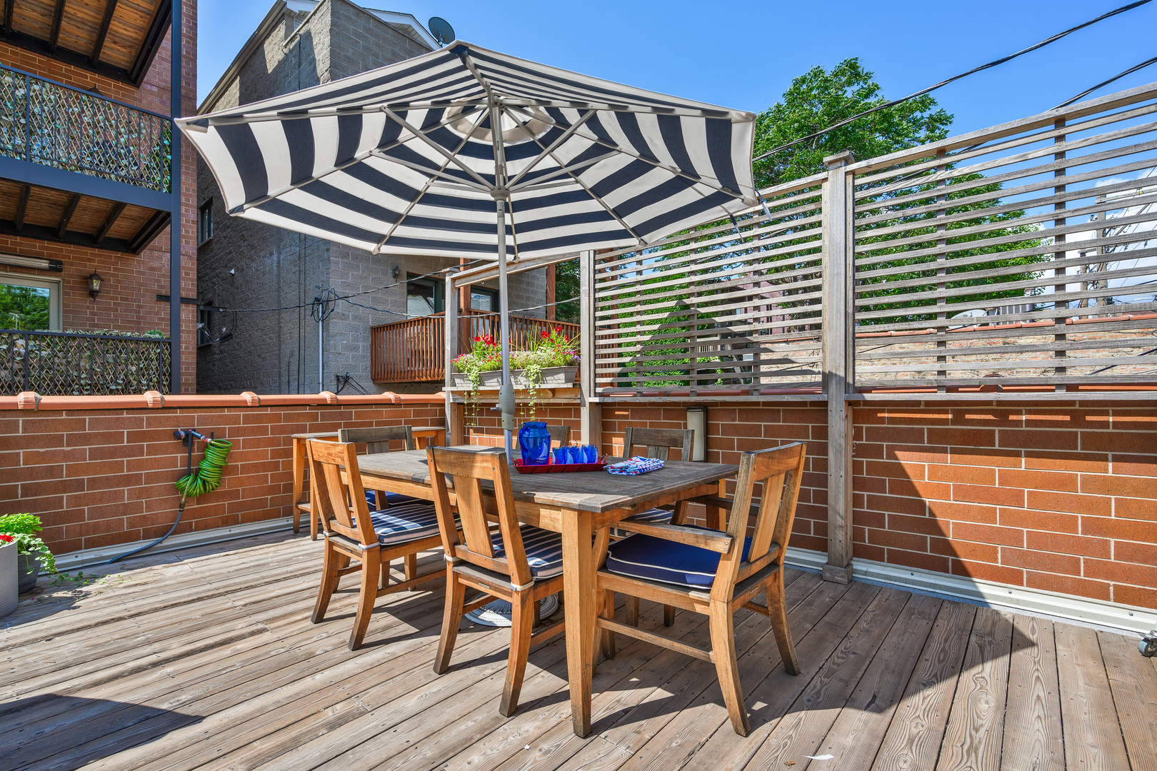 910 W Fullerton Avenue Unit: 1