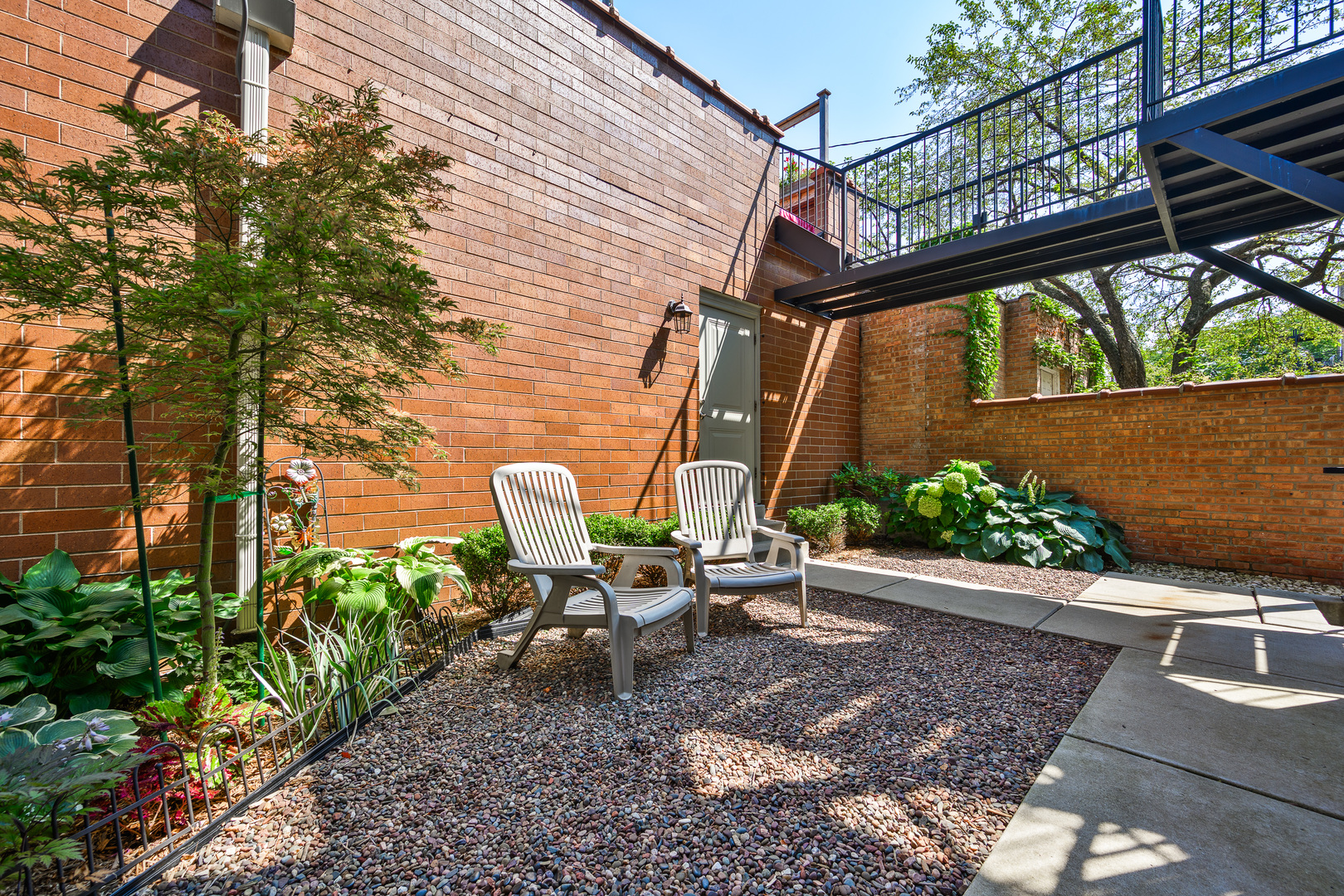 910 W Fullerton Avenue Unit: 1