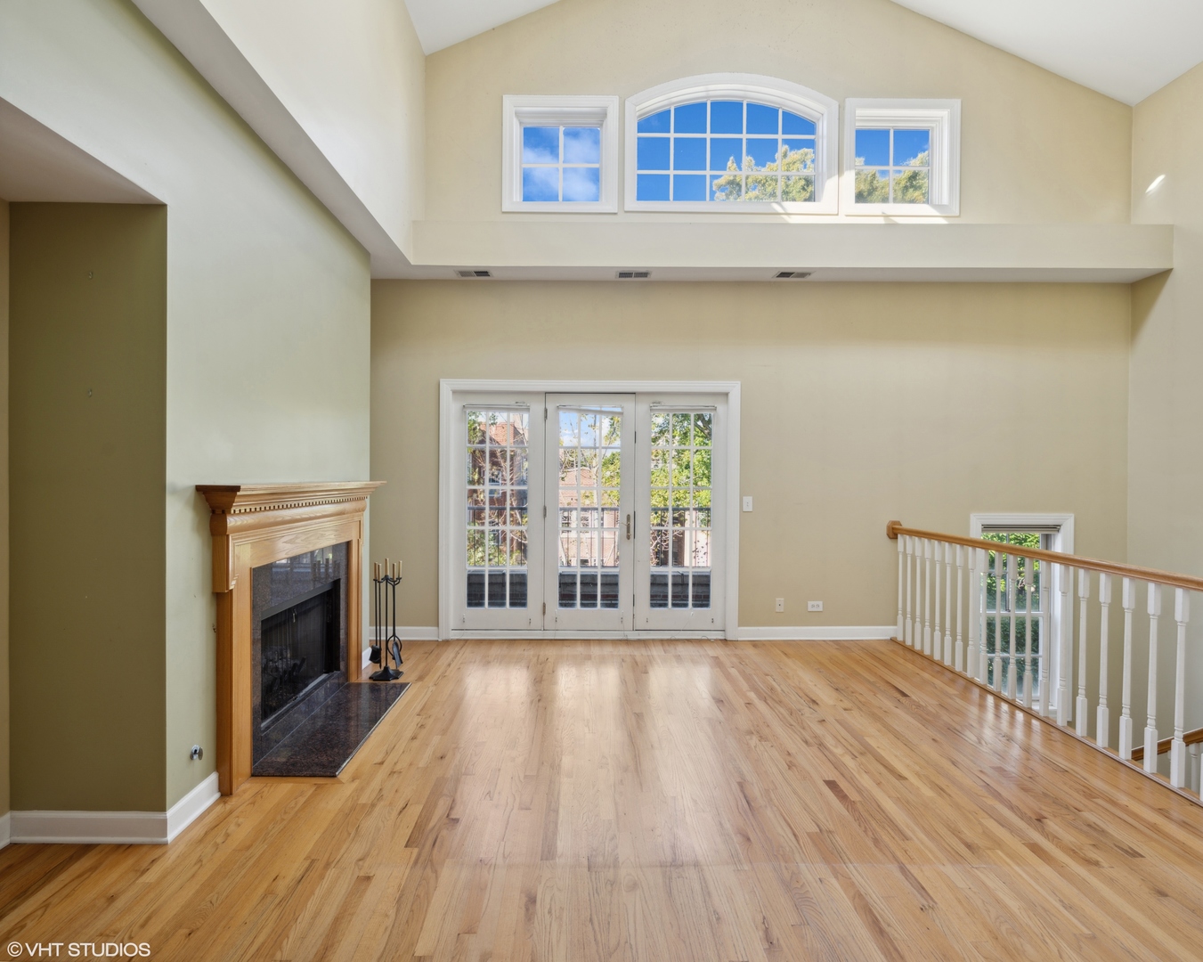 4709 N Rockwell Street Unit: 3