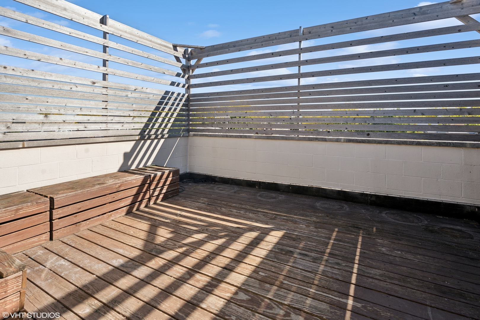 4709 N Rockwell Street Unit: 3