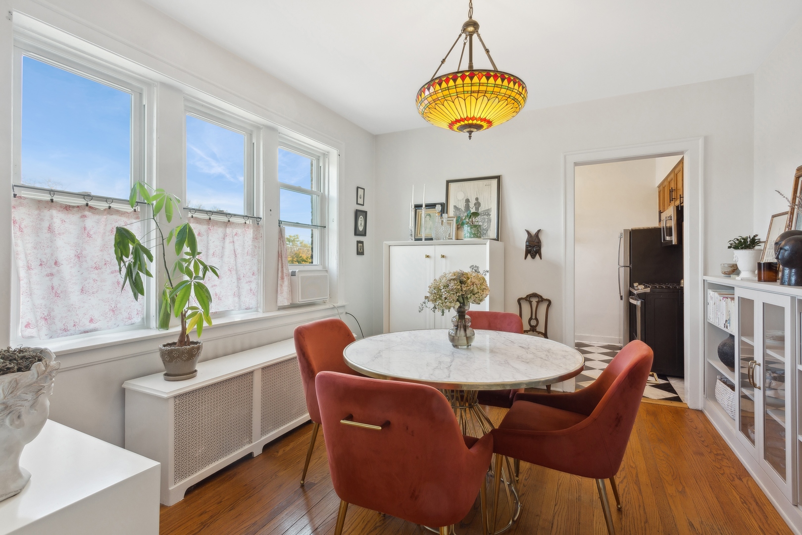 1610 Monroe Street Unit: 3E