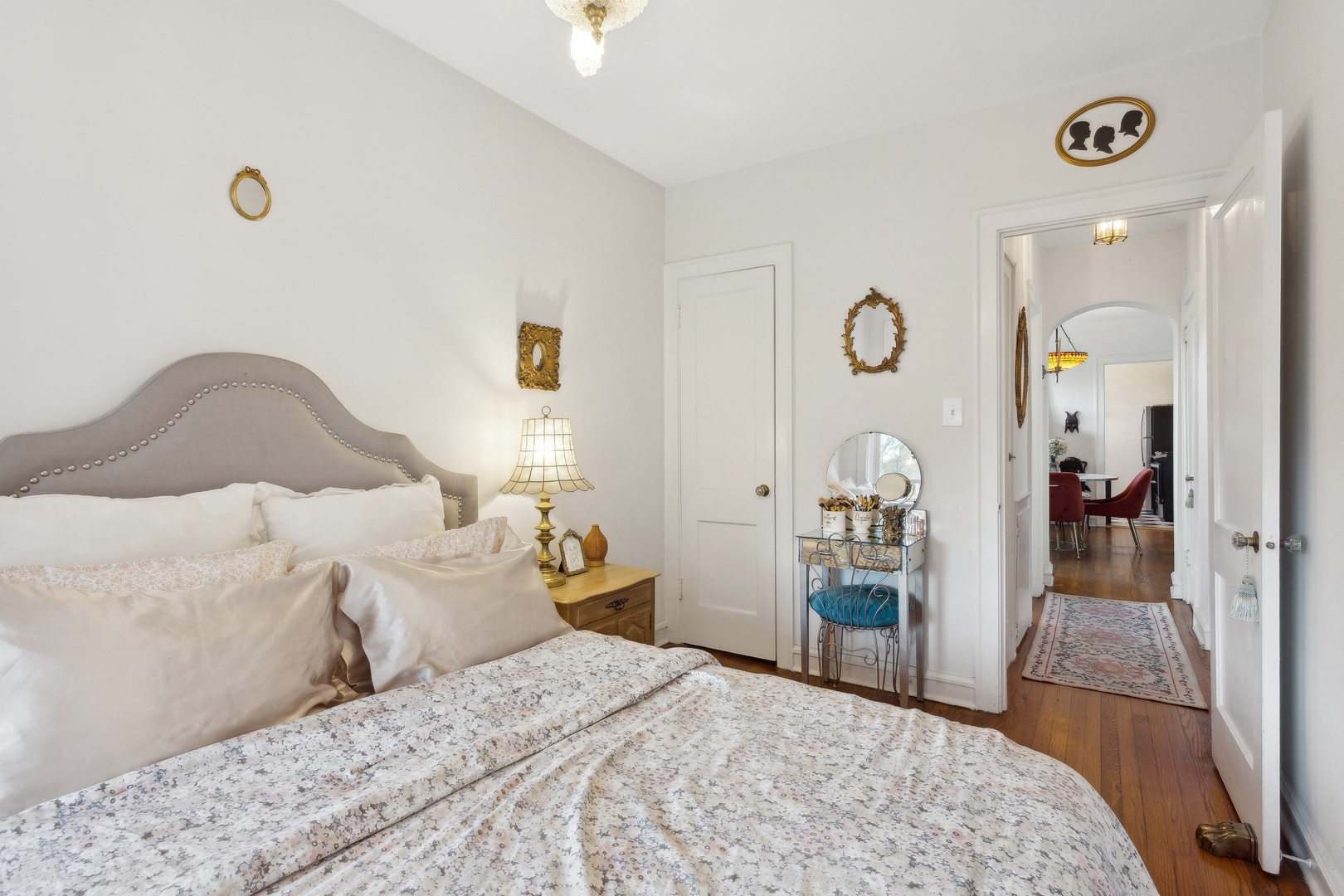 1610 Monroe Street Unit: 3E