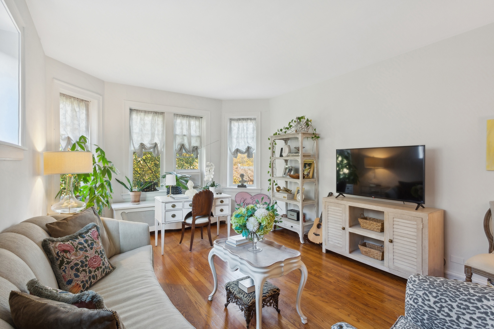 1610 Monroe Street Unit: 3E