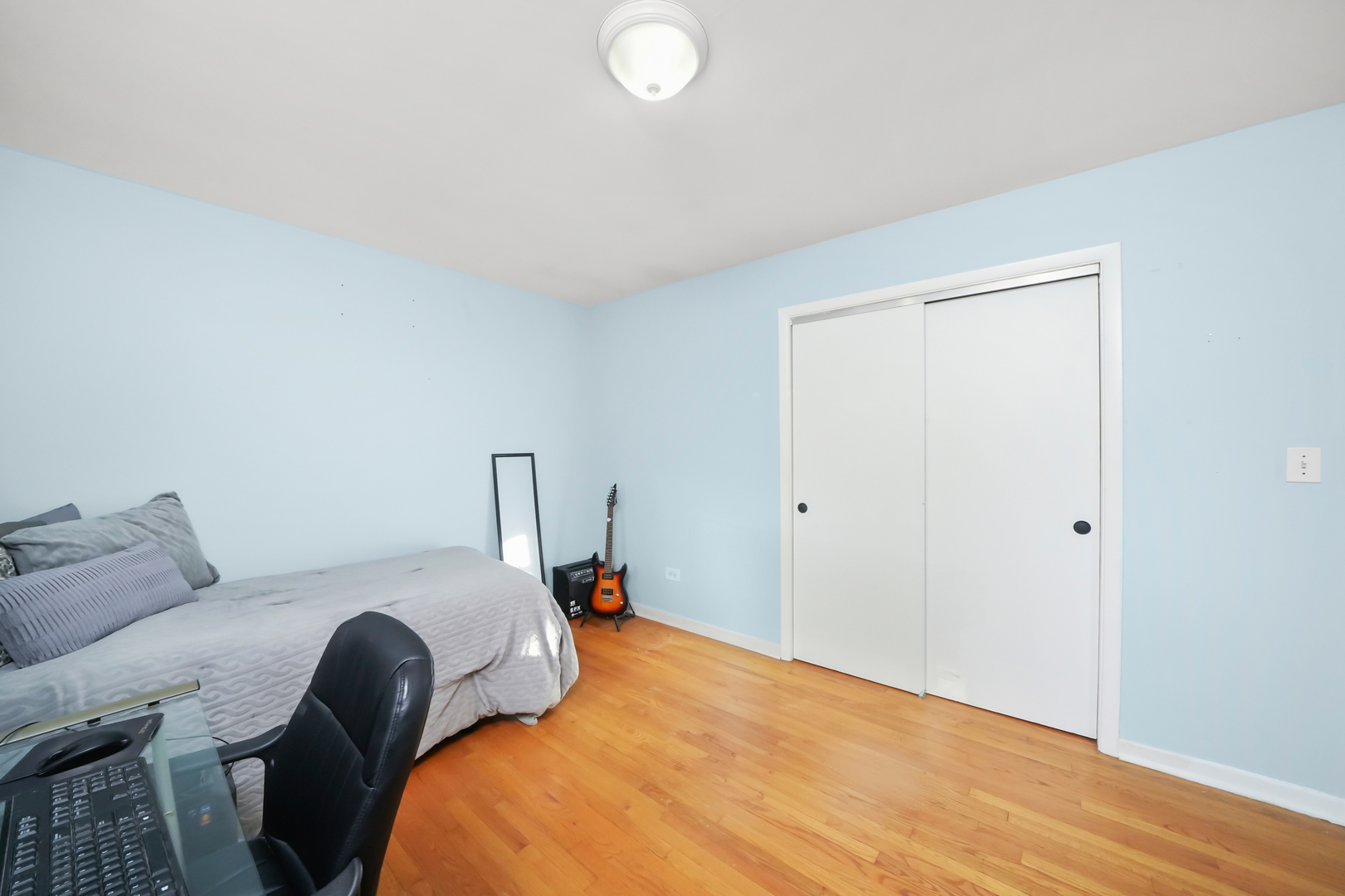 4452 W GUNNISON Street Unit: 2D