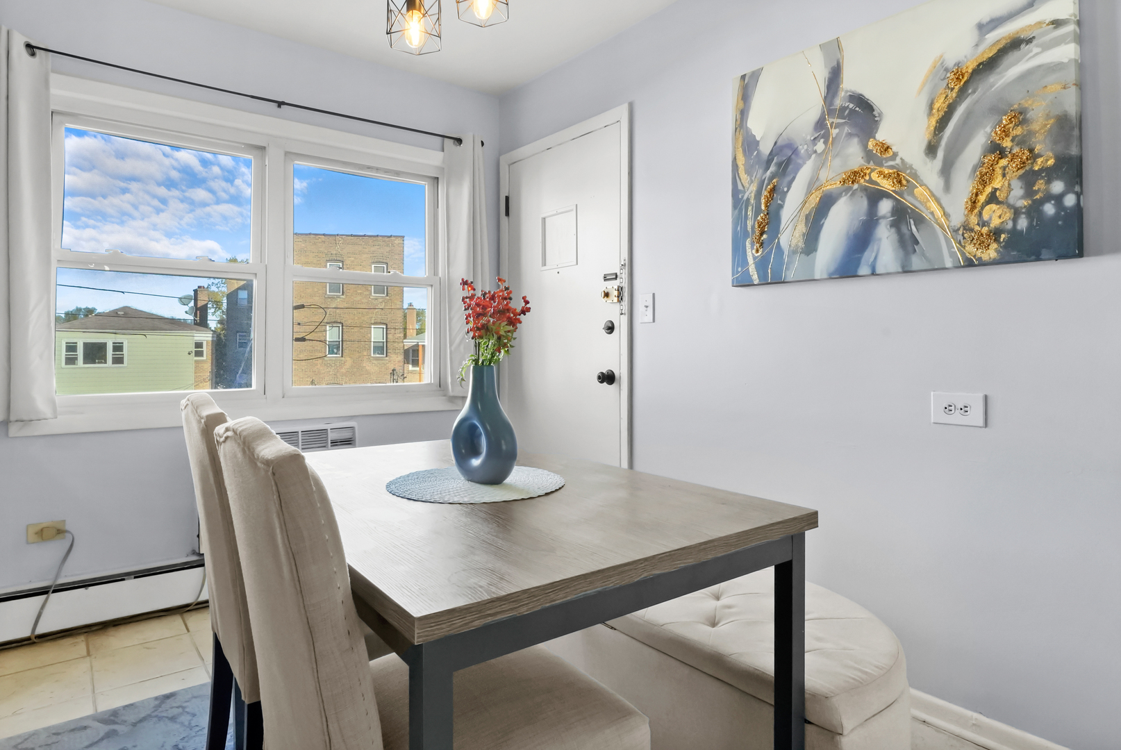 4452 W GUNNISON Street Unit: 2D