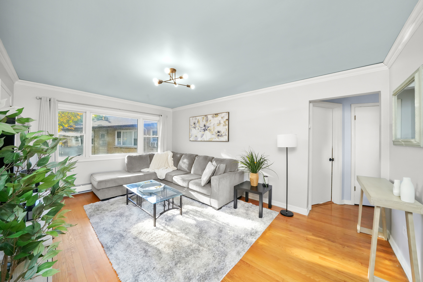 4452 W GUNNISON Street Unit: 2D