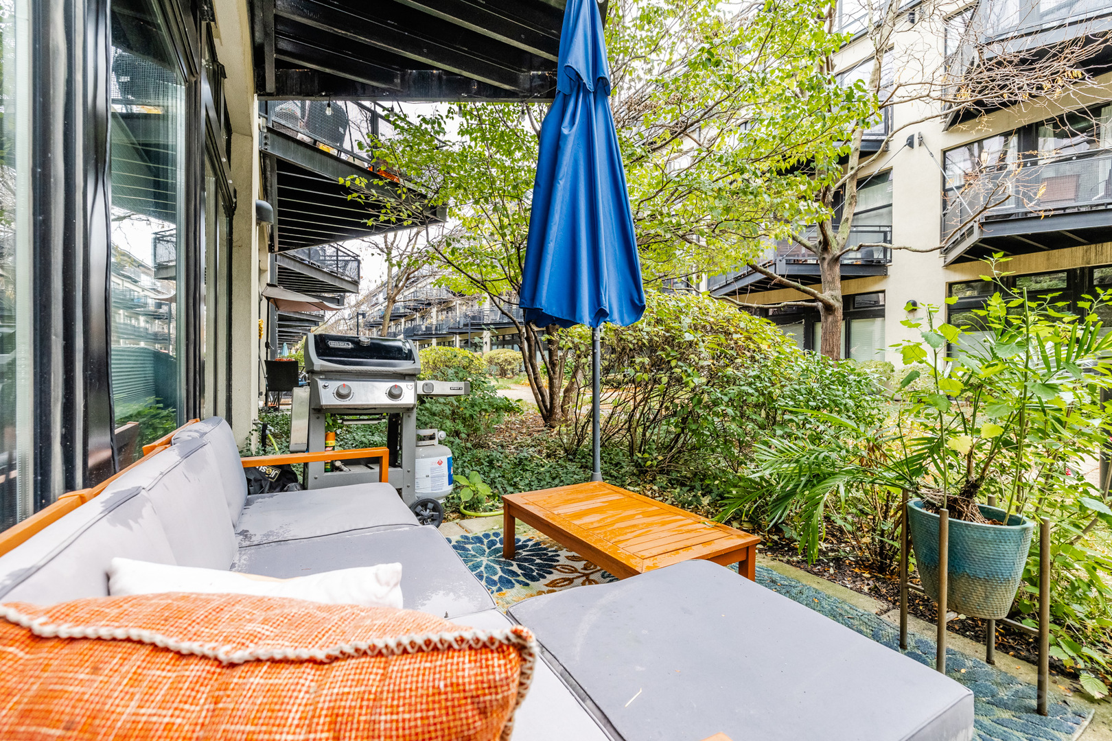 1151 W 14th Place Unit: 103