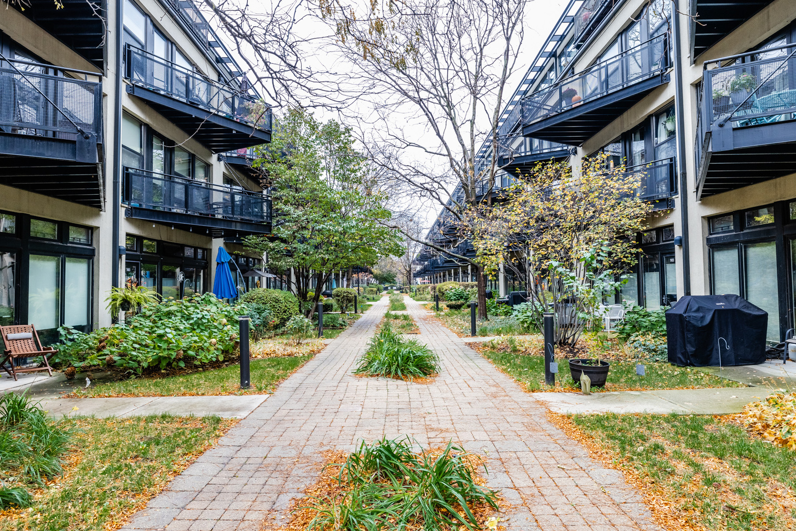 1151 W 14th Place Unit: 103