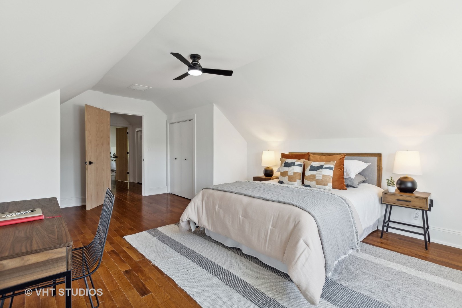 4316 N Menard Avenue