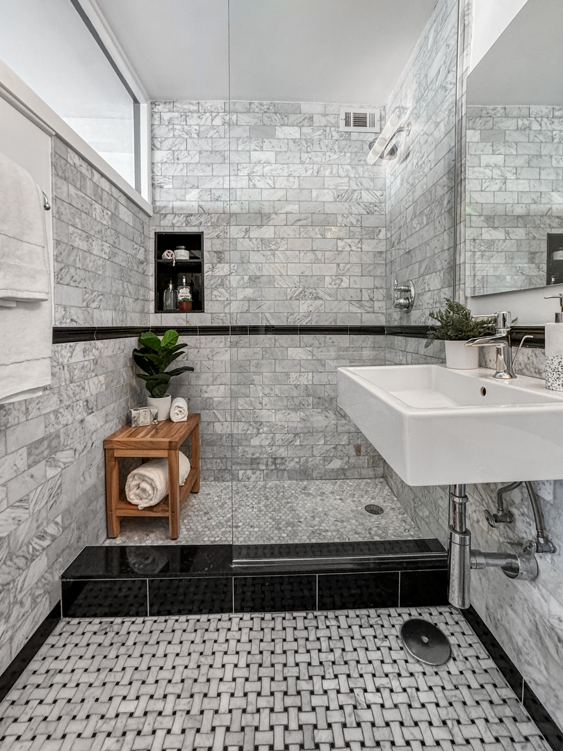 33 E Cedar Street Unit: 15H