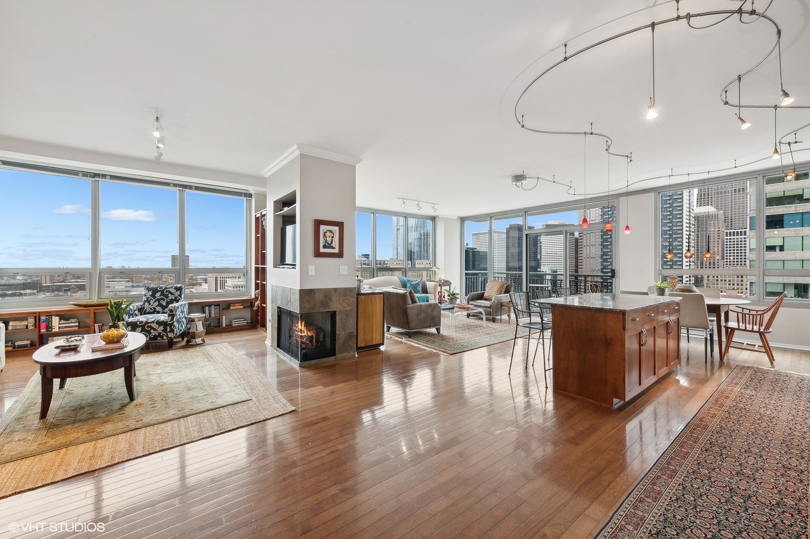 701 S Wells Street Unit: 2206