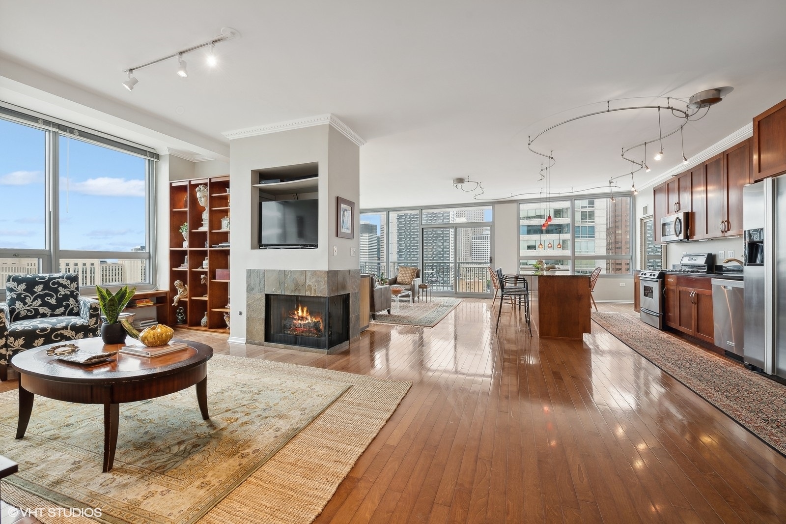 701 S Wells Street Unit: 2206